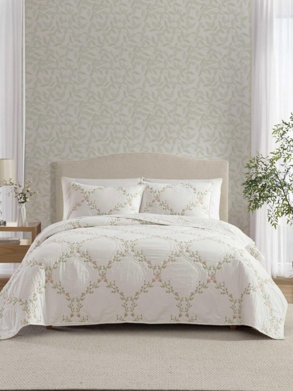 Soft & Lightweight King Quilt with Matching Shams